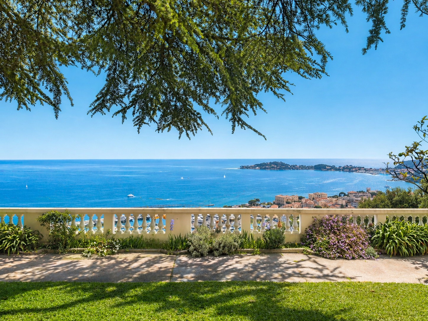 115m² Luxueux 3P Demeure Belle Époque dominant le Cap Ferrat — photo 3